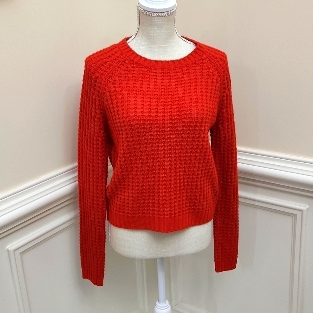 FOREVER 21 Sweater - Picture 2 of 5